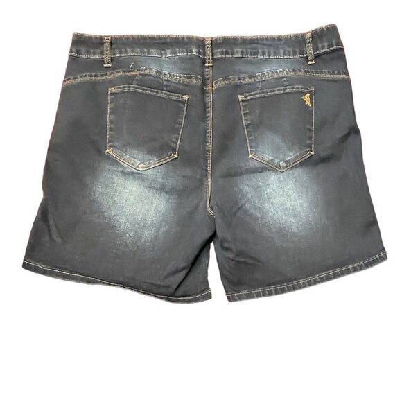 V.I.P. JEANS Dark Denim Shorts Plus-Size 22W Blue 5-Pockets High-Rise 7" Inseam - Picture 12 of 12